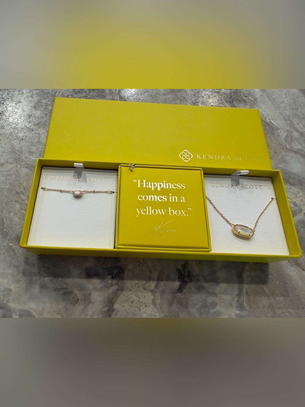 NIB Kendra Scott Necklace Set